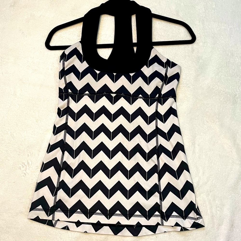 ❤️LULULEMON SCOOP NECK RacerBack Chevron TankBra top